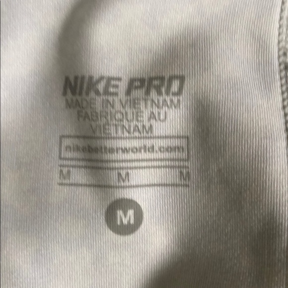 Nike pro shorts - Picture 3 of 3